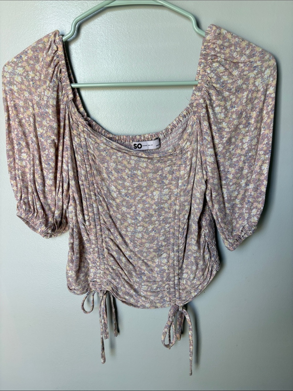 SO Lavender Floral Puff-Sleeve Drawstring Crop Top